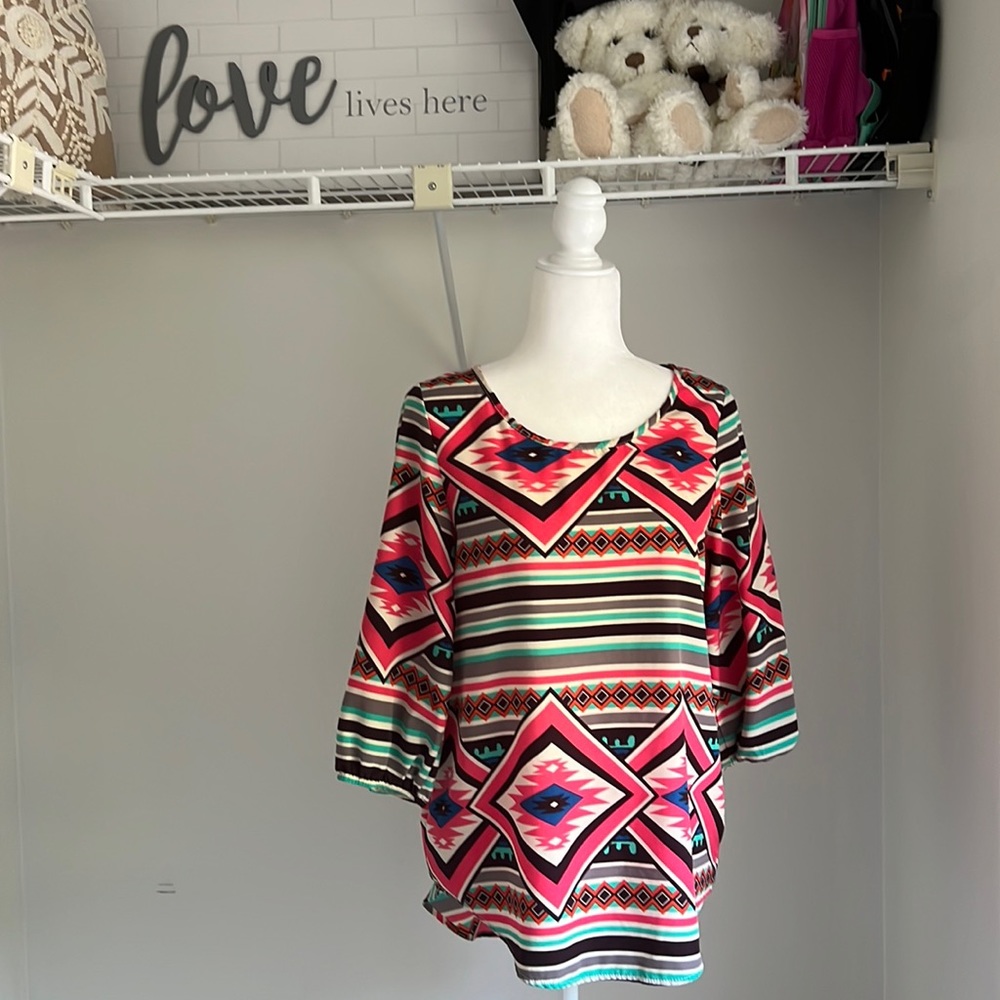 Pattern Top - Picture 1 of 7